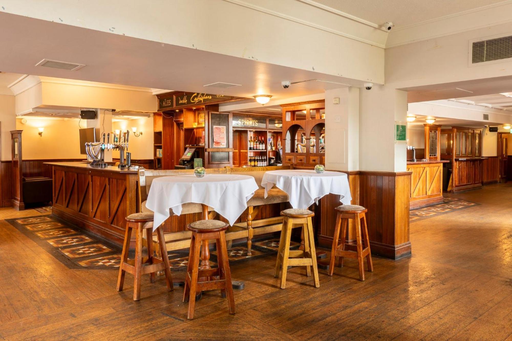 Holiday Inn Cardiff City By Ihg Exteriér fotografie
