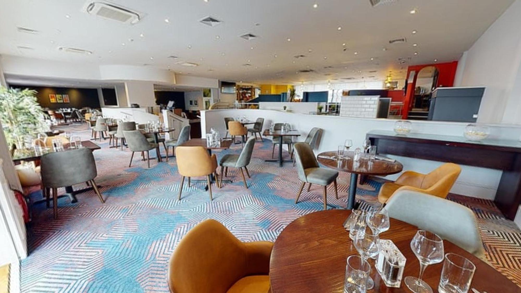 Holiday Inn Cardiff City By Ihg Exteriér fotografie
