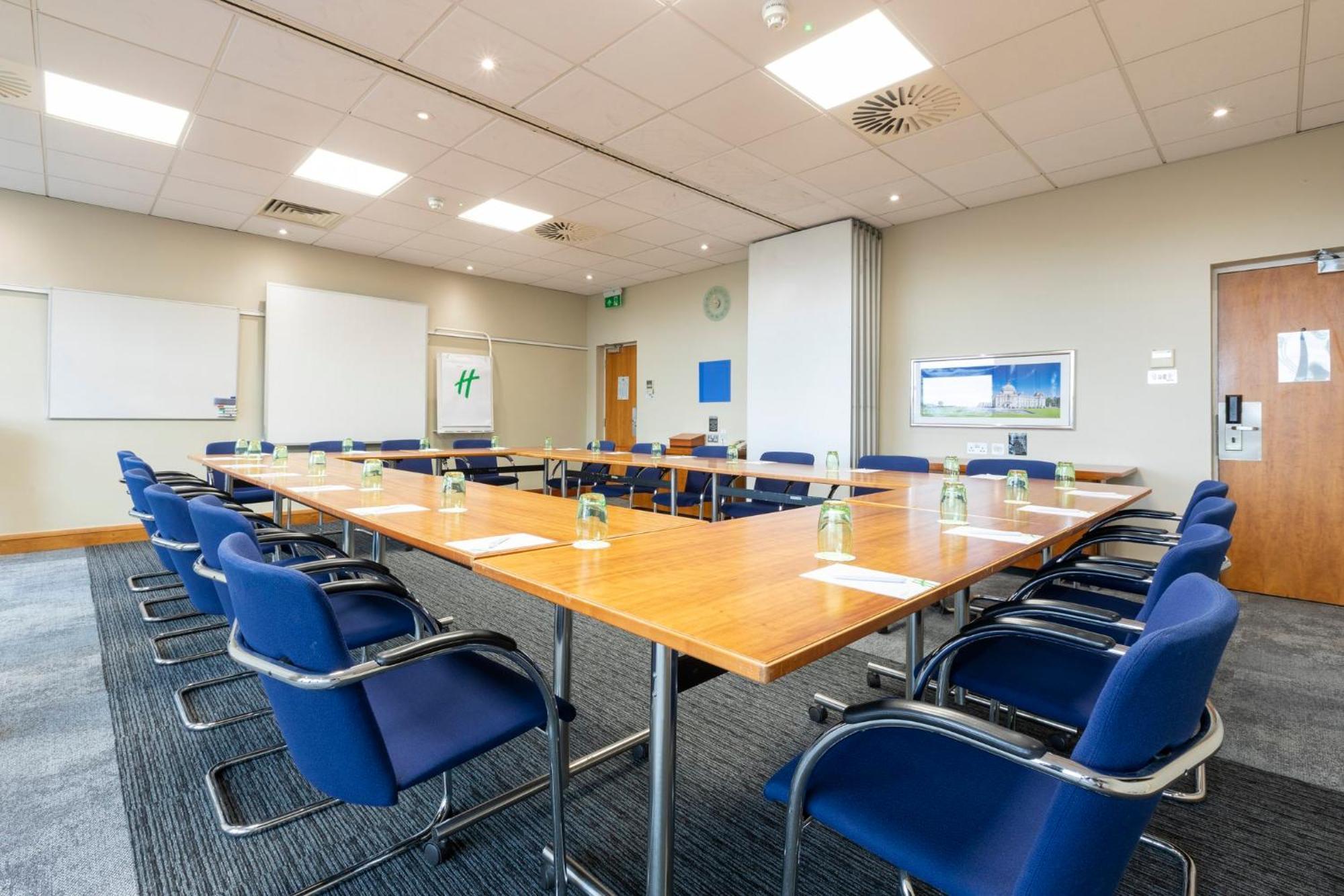 Holiday Inn Cardiff City By Ihg Exteriér fotografie